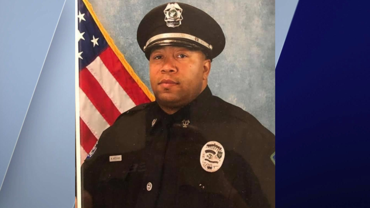 Police: Officer murdered after man denied entry for not wearing mask