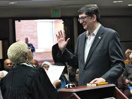 Bloomington city council votes to offer staff job to current deputy without a search