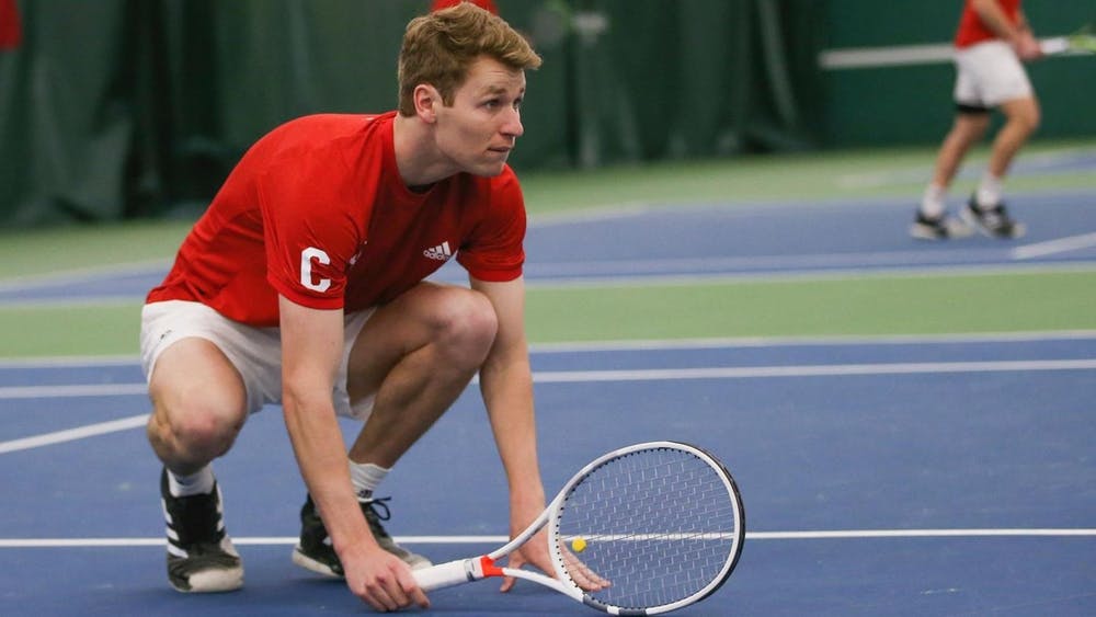 IU men’s tennis splits pair of Big Ten matches on the road this weekend