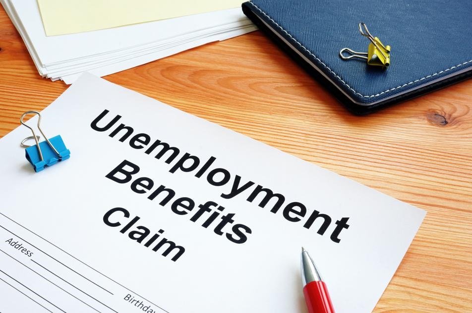 Governor Holcomb trying to block ruling on $300 unemployment bonus, 174,000 Hoosiers waiting for final decision