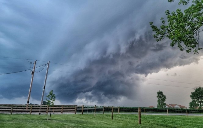 More than a thousand residents still without power Thursday morning, storms across Central Indiana cause issues for residents