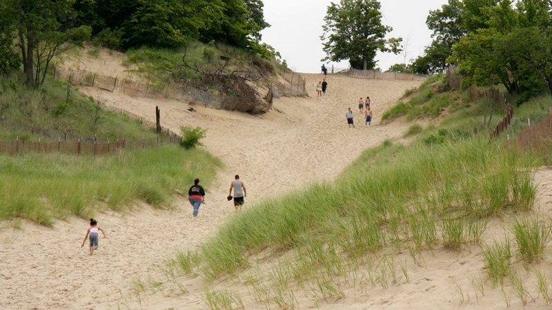 Indiana Dunes National Park to charge entry fee starting March 31