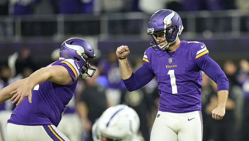Vikings beat Colts 39-36