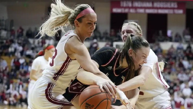 No. 4 Indiana women defeat Nebraska in overtime after Holmes scores 22 points