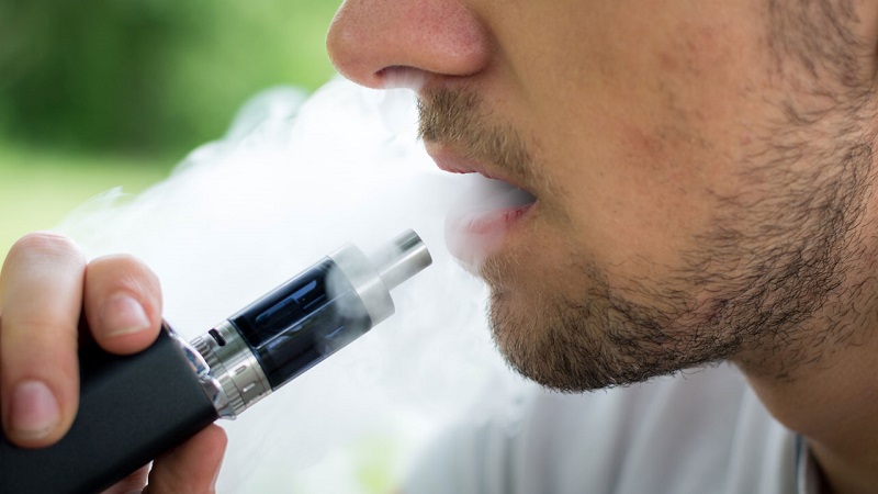 Indianapolis pulmonologist discusses the risks of vaping