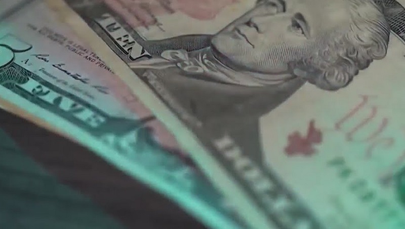 Indiana will mandate a high school course on financial literacy