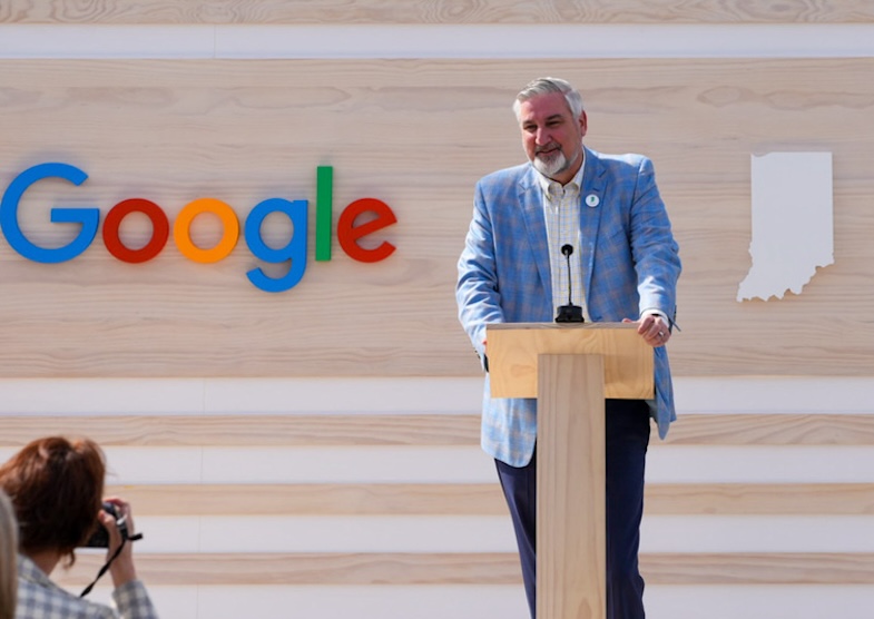 Governor Holcomb joined Indiana Secretary of Commerce David Rosenberg and executives of Google to announce plans to establish a new $2 billion data center in Fort Wayne